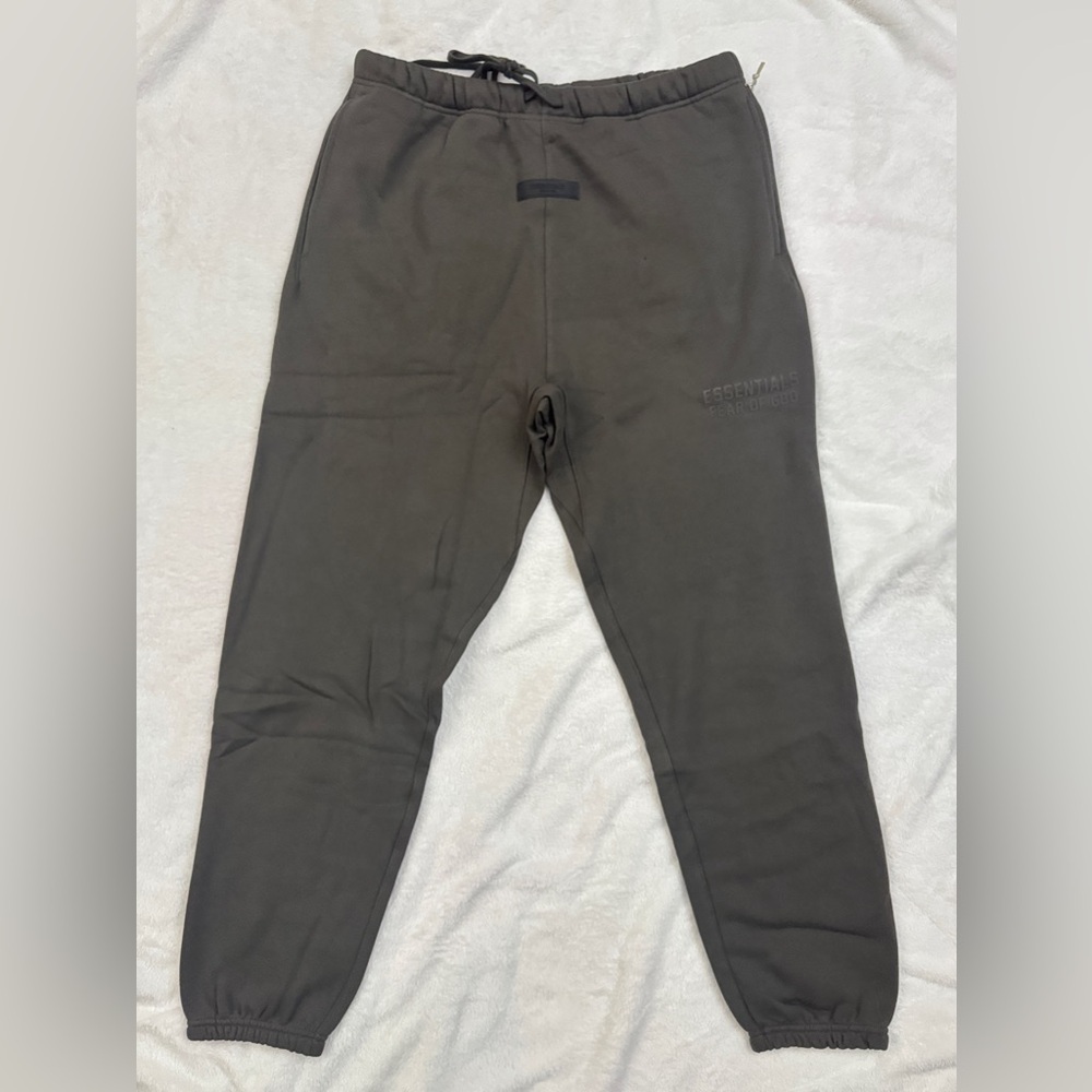 Fear of God Essentials Charcoal Off Black Sweatpants Valentine’s Day Gift
